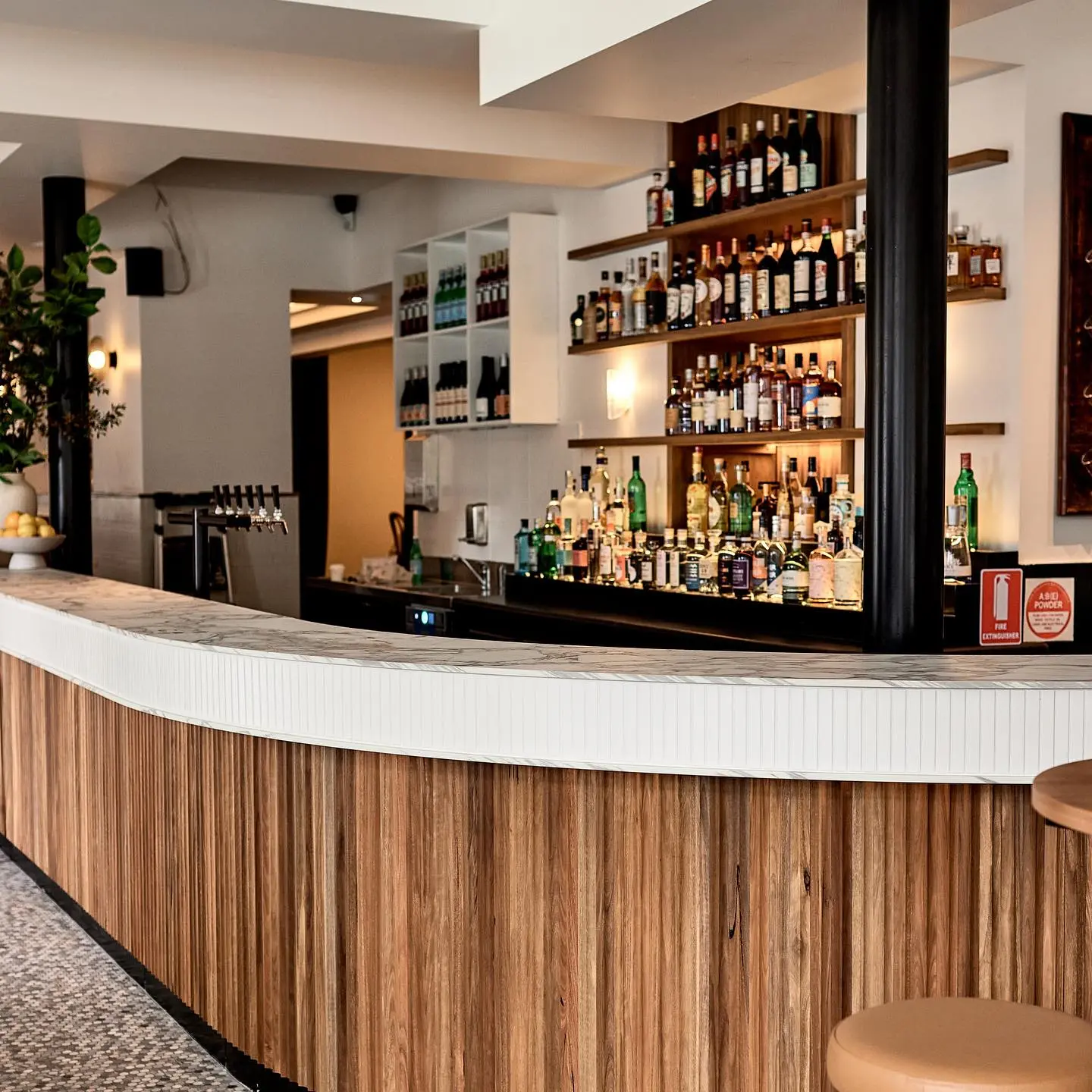 Bar 2