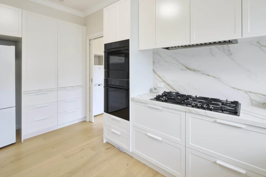 KP 007 31 Oak Street Bentleigh 050825