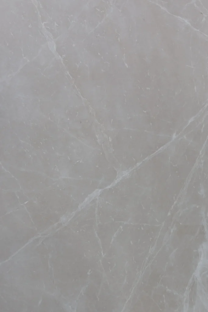 Luna Cream Marble Vertical