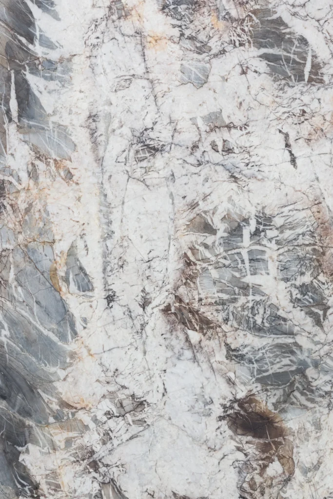 Vittara Crystal Quartzite Vertical