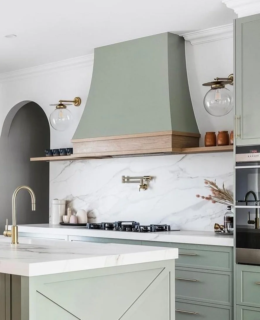 pot filler splashback